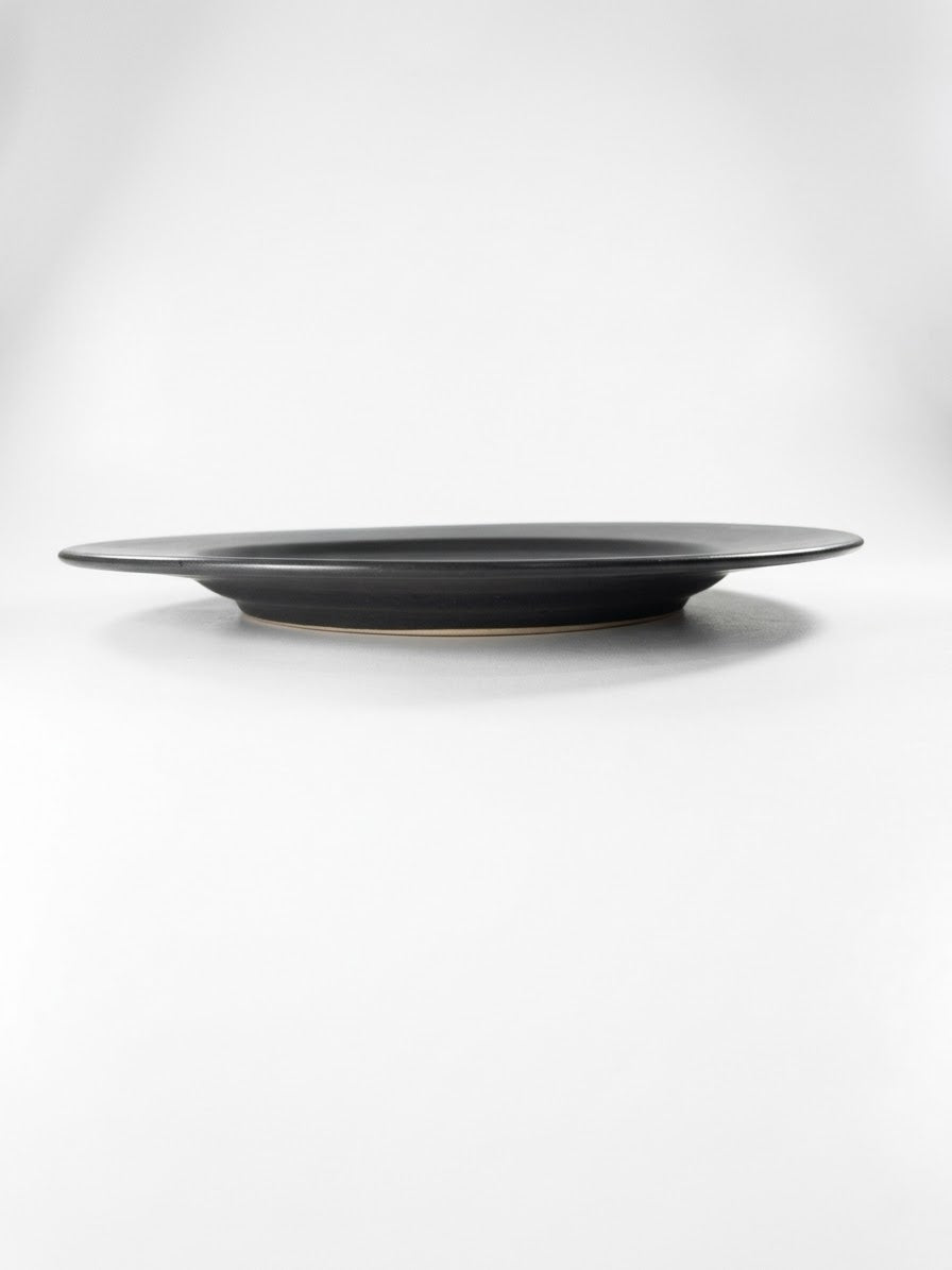 Plato Cartero Negro Circular