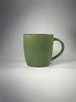 Taza de Colores con Líneas Diagonales